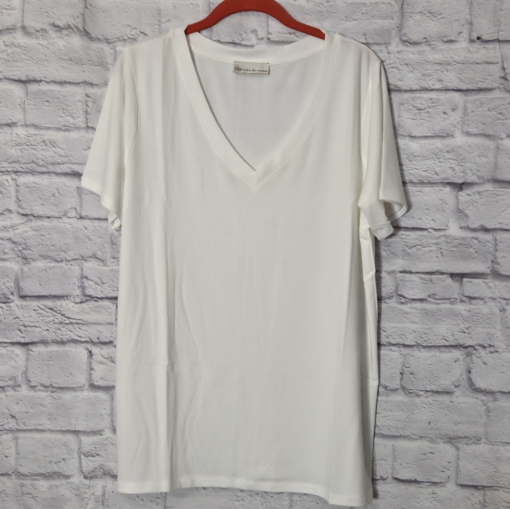 Plus Zenana Outfitters V- Neck Off White Short Sleeve Top Tee Plus Size
